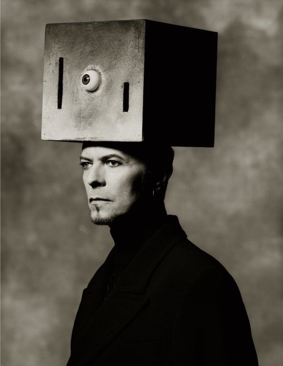 David Bowie - Albert Watson (1986).jpg
