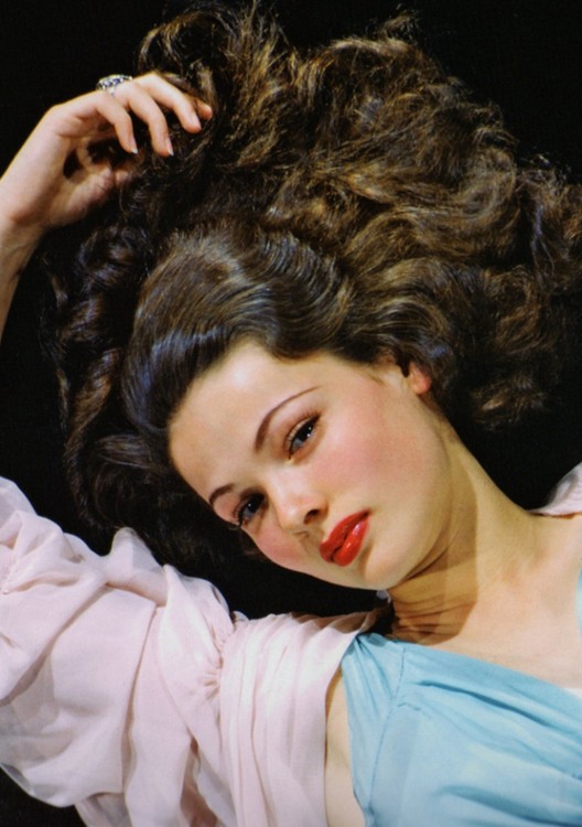 Gene-Tierney-photographed-by-Frank-Powolny-1942-722x1024.jpg