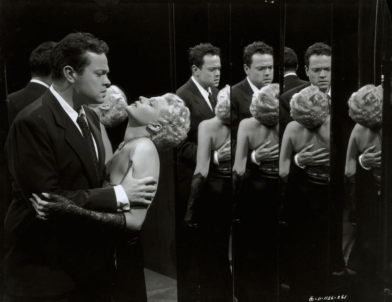 Rita-Hayworth-and-Orson-Welles-in-The-Lady-from-Shanghai-1948.jpg