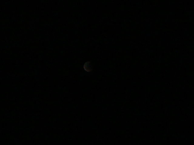 bloodymoon.JPG.fd45bb4c9d6f773bf7c4776b24bc824c.JPG