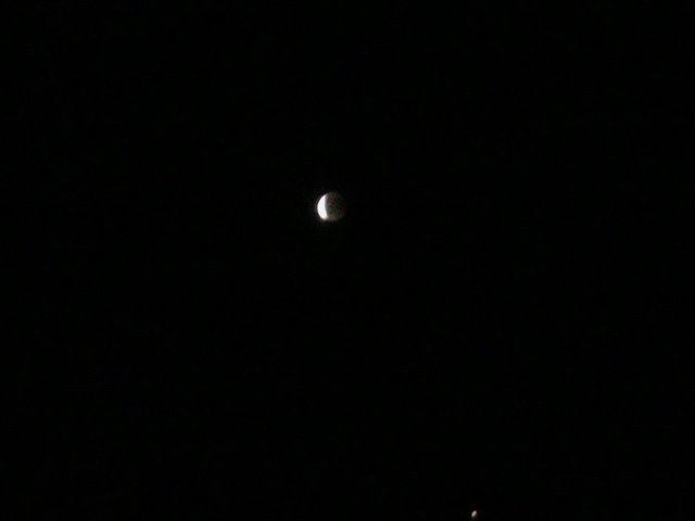 mooneclipse2.JPG.5f709300153c2357205aaa52e0d10e53.JPG