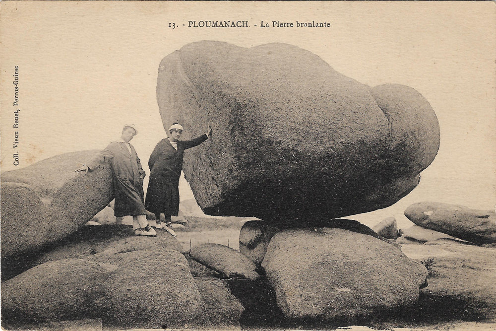 Pierre_branlante.thumb.jpg.a9a54fc833cb5dd2038696a65bea3d11.jpg