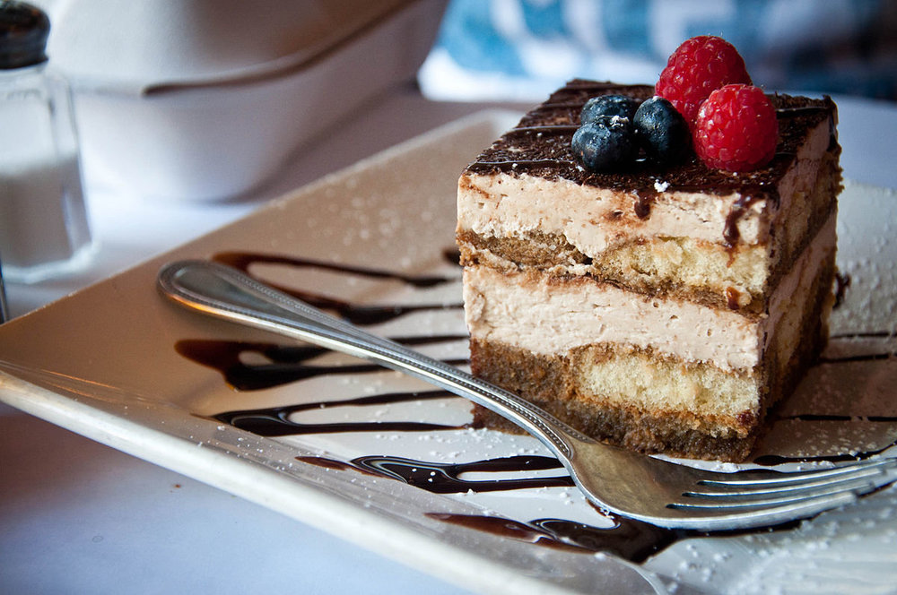 tiramisu-chocolat-dessert.thumb.jpg.adefeeb4b13f8ff8bbf8854d17dfd5bd.jpg