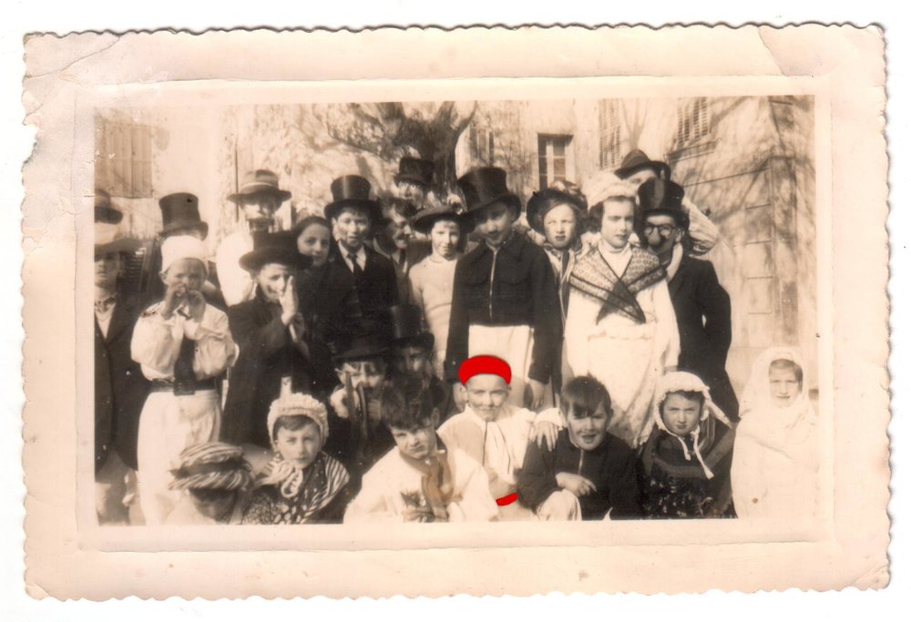 1235592715_Carnaval2(copie).thumb.jpg.cf8eba7545c86b5f344827cbd7c751c7.jpg