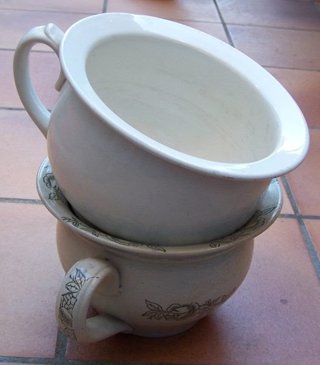 Pot_de_chambre_4-704x802.jpg