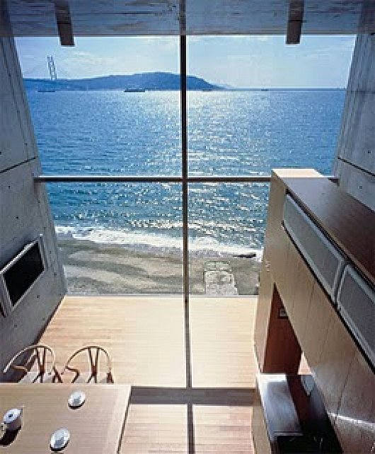 interior-of-4x4-house-in-kobe-by-tadao-ando-ii1.jpg.90f46ca8929bc6bf51a5a9486ca6961c.jpg