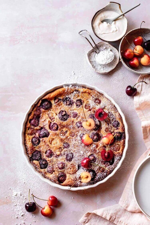 recette-clafoutis-aux-cerises-farine-amande-dessert-sans-gluten.jpeg