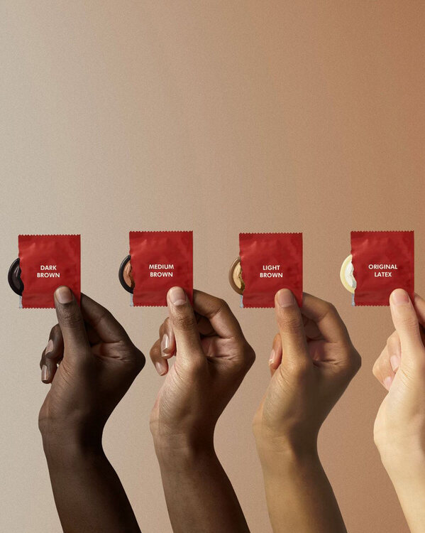 preservatifs-teintes-types-peau-roam-1.thumb.jpg.580d4bc82aa281bd6d39e23e3079a9fd.jpg