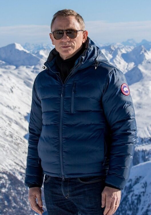 celebrities-canada-goose-coats-daniel-craig-721x1024.jpg