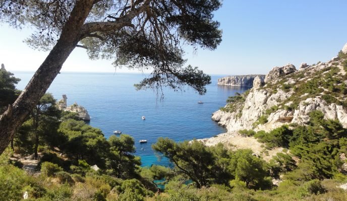 balcon-des-calanques-de-marseille-a-cassis.jpg.cb33d1800dc0d9183b617e01071c53d1.jpg
