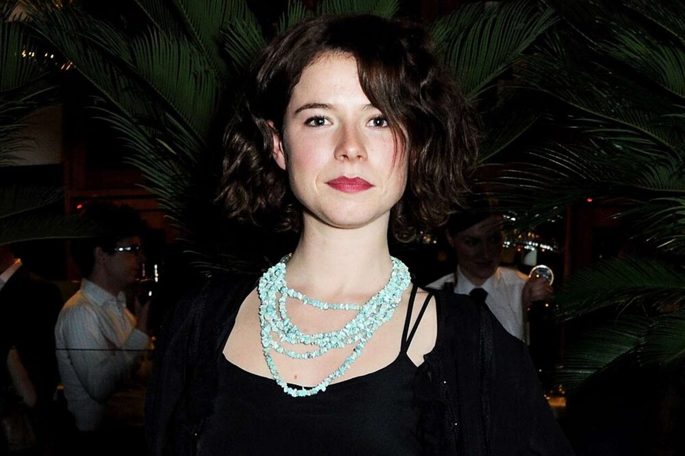 Jessie-Buckley-022426-a25d12426d994c86b1fcccb2d6da8c17.jpg